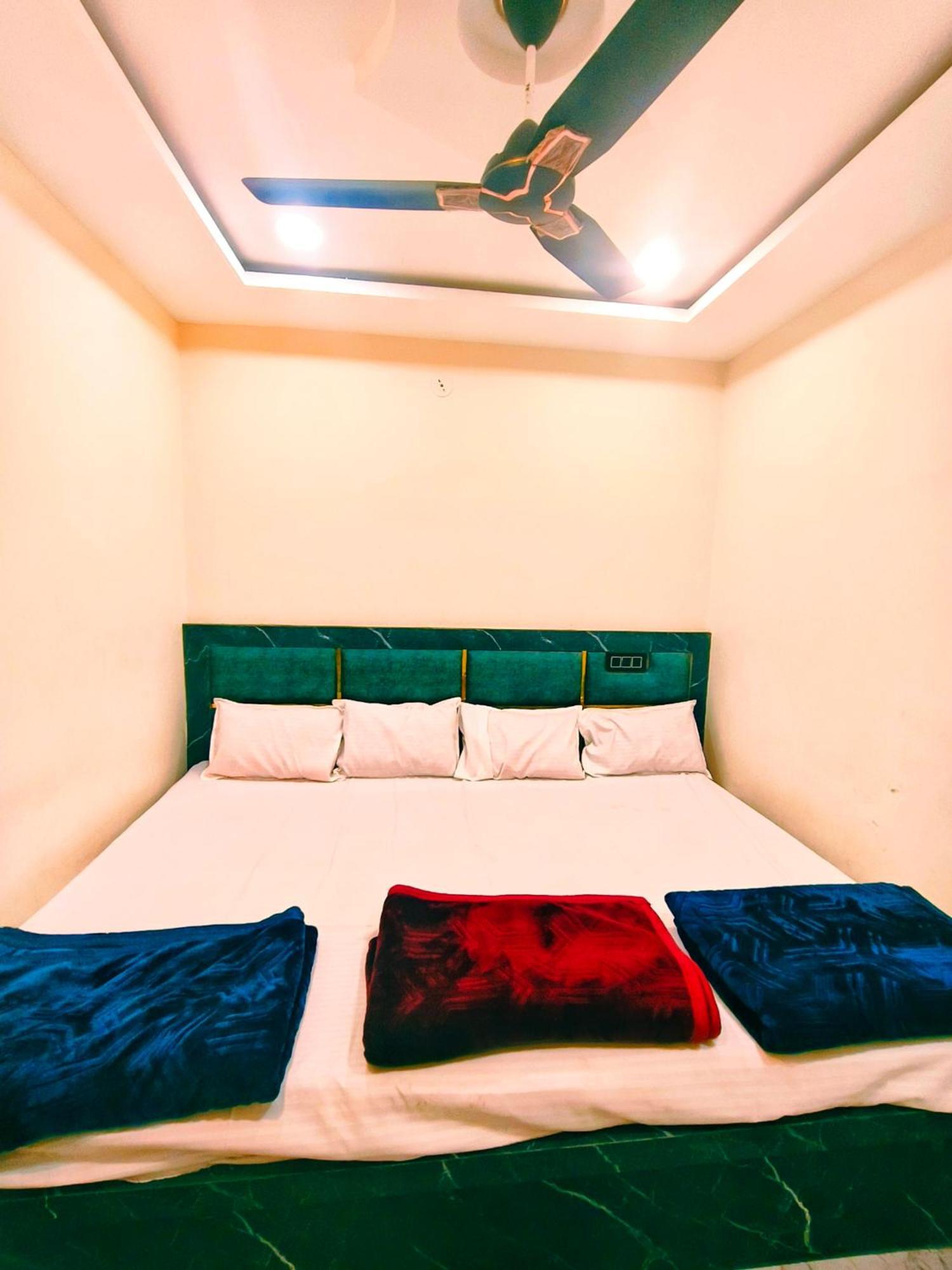 Hotel Shiv Gouri Palace Ujjain Exterior photo